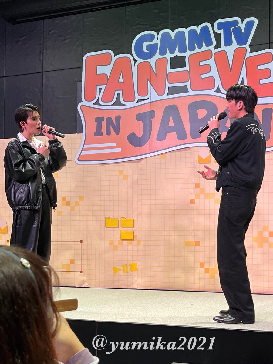 yumika2021's tweet photo. 1番はJimmyくんが目の前で歌ってくれて、2番はSeaくんがこっち来てくれてキャーっ😍て思ってたらあっという間にステージ戻っちゃうわ写真ブレブレだわ😂
#FanEventxJSday2
#FanEventInTokyoxJDJS
#JimmySea https://t.co/H8WJc1mUx8