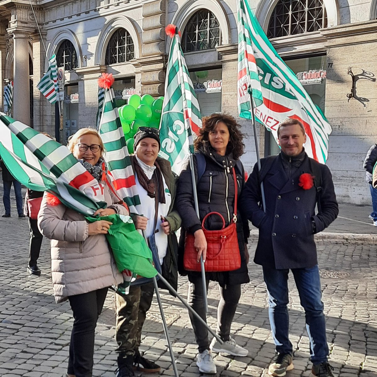 Migliorare la manovra, costruire un nuovo Patto Sociale. Anche la  delegazione #CislFvg  in Piazza a #Roma. #ParteciparePerCrescere 
<a href="/CislNazionale/">CISL Nazionale</a>