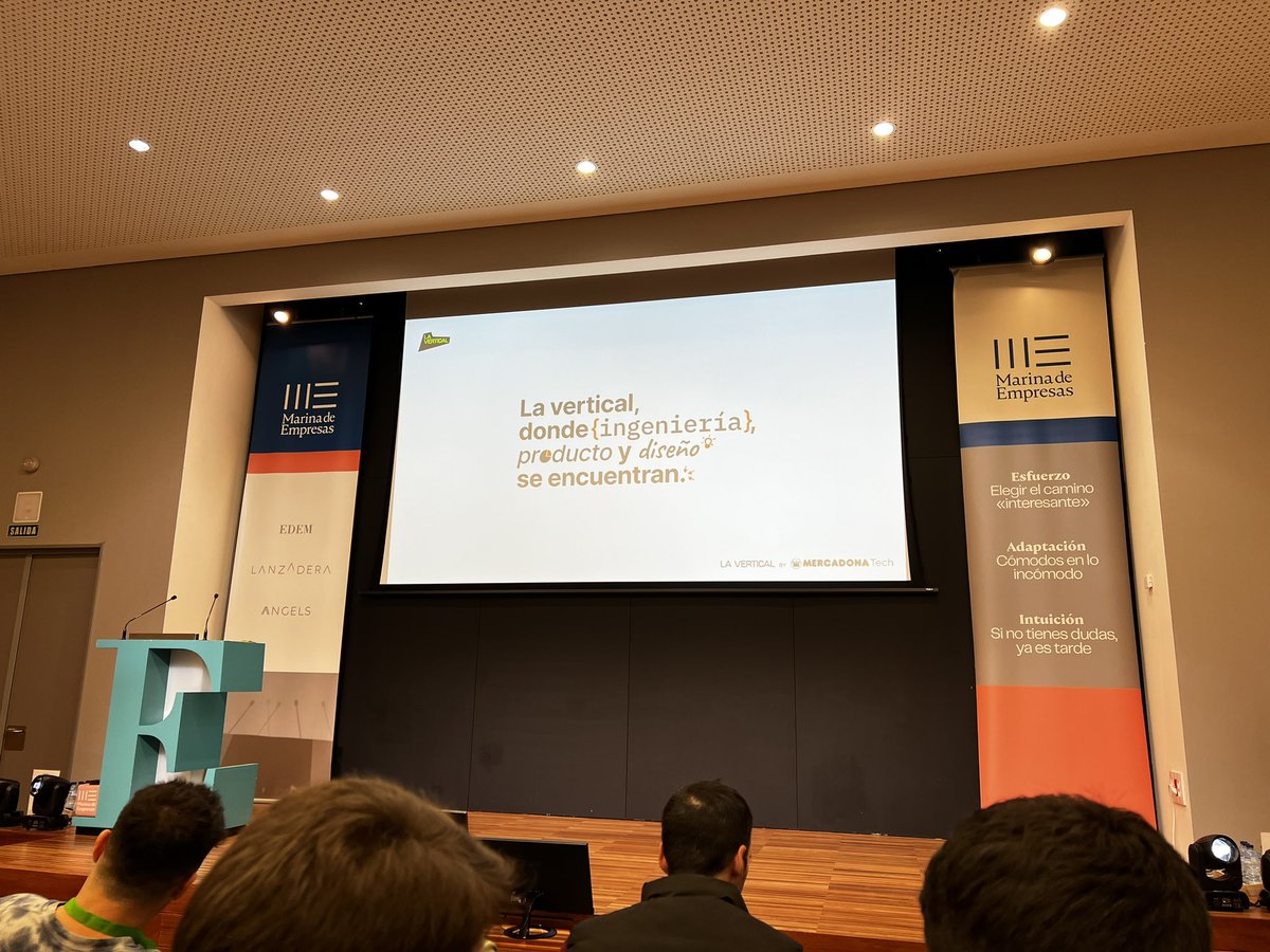 Hoy estaré por aquí en #lavertical23 con muchas ganas de escuchar a <a href="/carmenansio/">Carmen Ansio</a> y <a href="/eferro/">Eduardo Ferro</a> 🤩