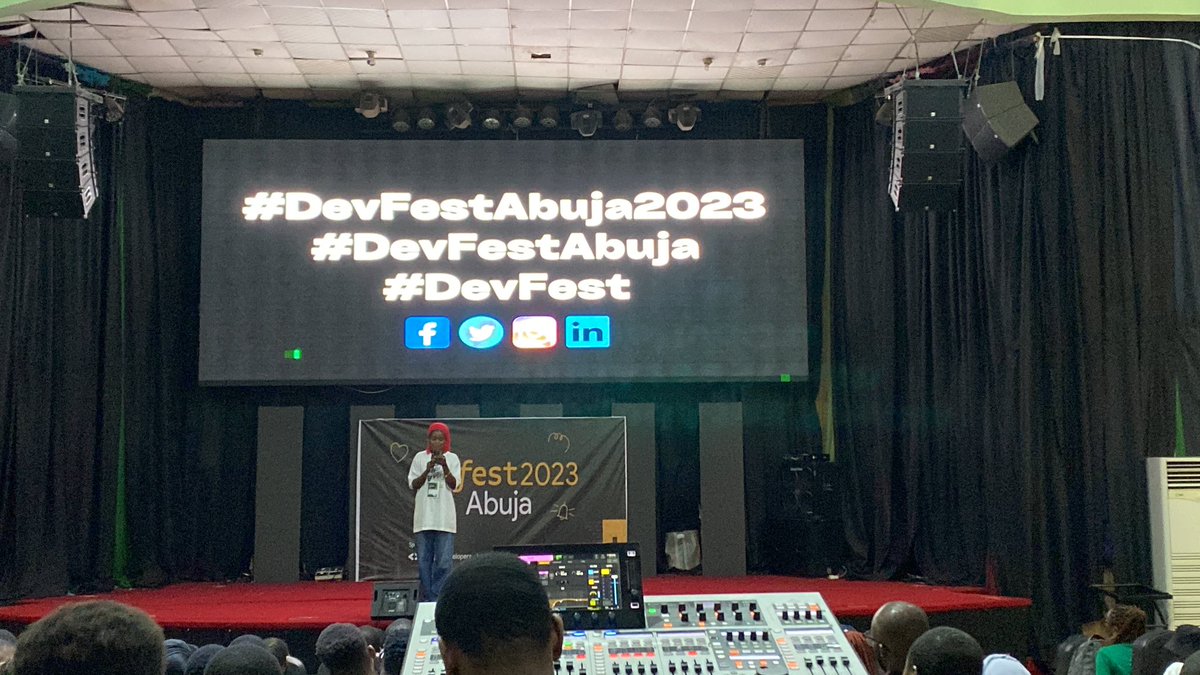 Somabodi's tweet photo. #devfestabuja2023 
#devfestabuja 
#devfest https://t.co/0ktWcwxBc4