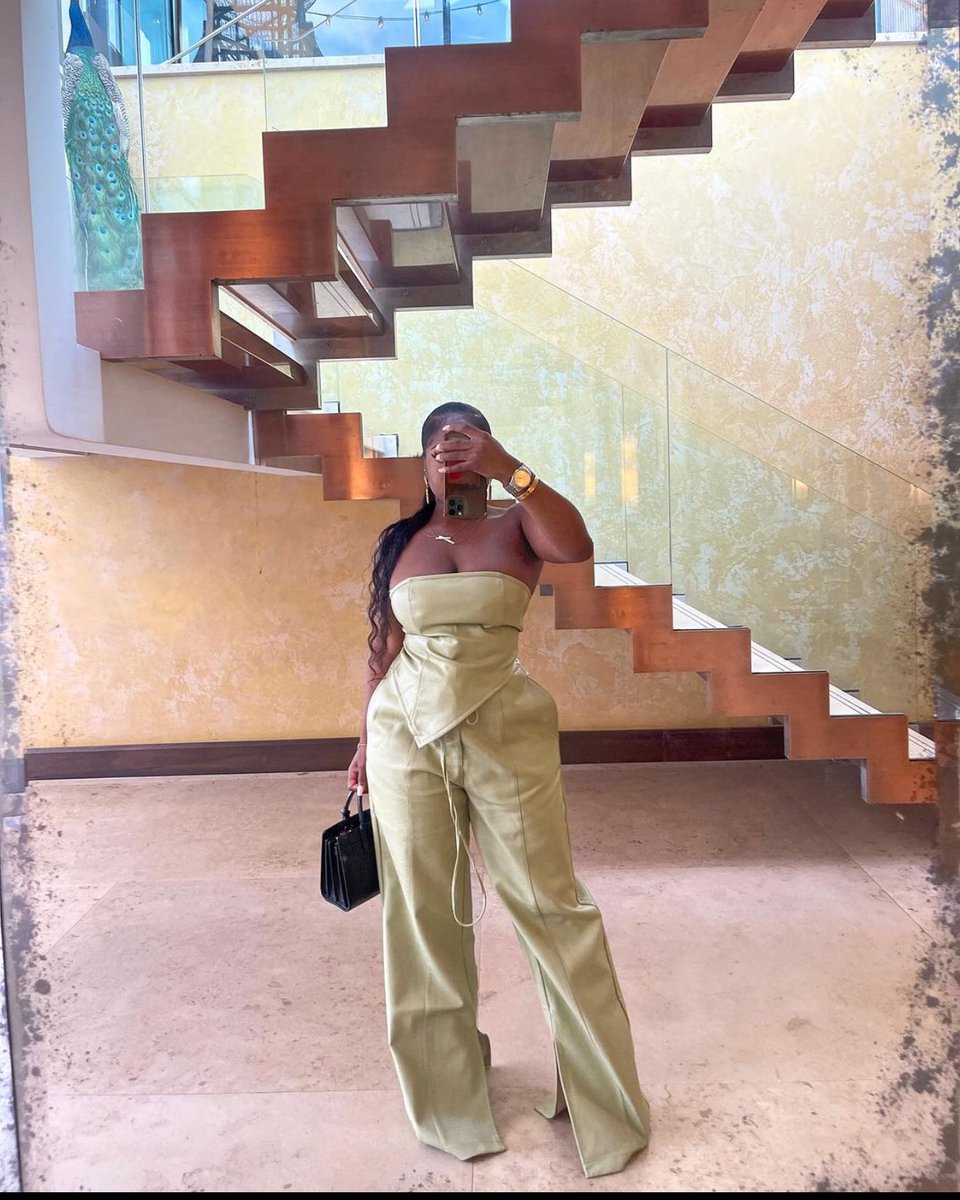Godfavorite20's tweet photo. @GucciStarboi https://t.co/SnLPBzq4f7