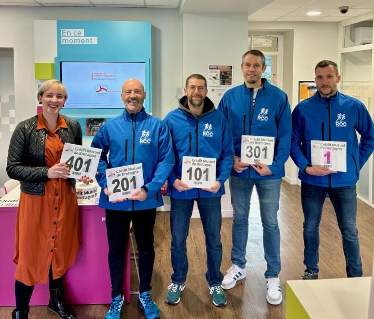 Ccm Cancale St Méloir des Ondes (@ccmcancalestmel) on Twitter photo Remise des dossards au Running Club Colombanais pour le trail Entre terre et mer de St Coulomb qui aura lieu le 10 décembre, au profit du Téléthon.
La CCM de Cancale St Méloir des Ondes est fière de pouvoir accompagner ses associations locales.<a href="/CMB_UTSTMALO/">CMB St-Malo & Côte d'Emeraude</a> Remise des dossards au Running Club Colombanais pour le trail Entre terre et mer de St Coulomb qui aura lieu le 10 décembre, au profit du Téléthon.
La CCM de Cancale St Méloir des Ondes est fière de pouvoir accompagner ses associations locales.<a href="/CMB_UTSTMALO/">CMB St-Malo & Côte d'Emeraude</a>