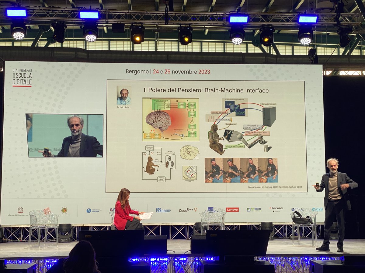 Le #neurotecnologie spiegate da #GianvitoMartino di <a href="/BergamoScienza/">BergamoScienza</a> agli #StatiGeneraliScuolaDigitale: l'elettricità e il cervello, composto di circuiti di cellule, si incontra con le tecnologie digitali aprendo scenari straordinari.