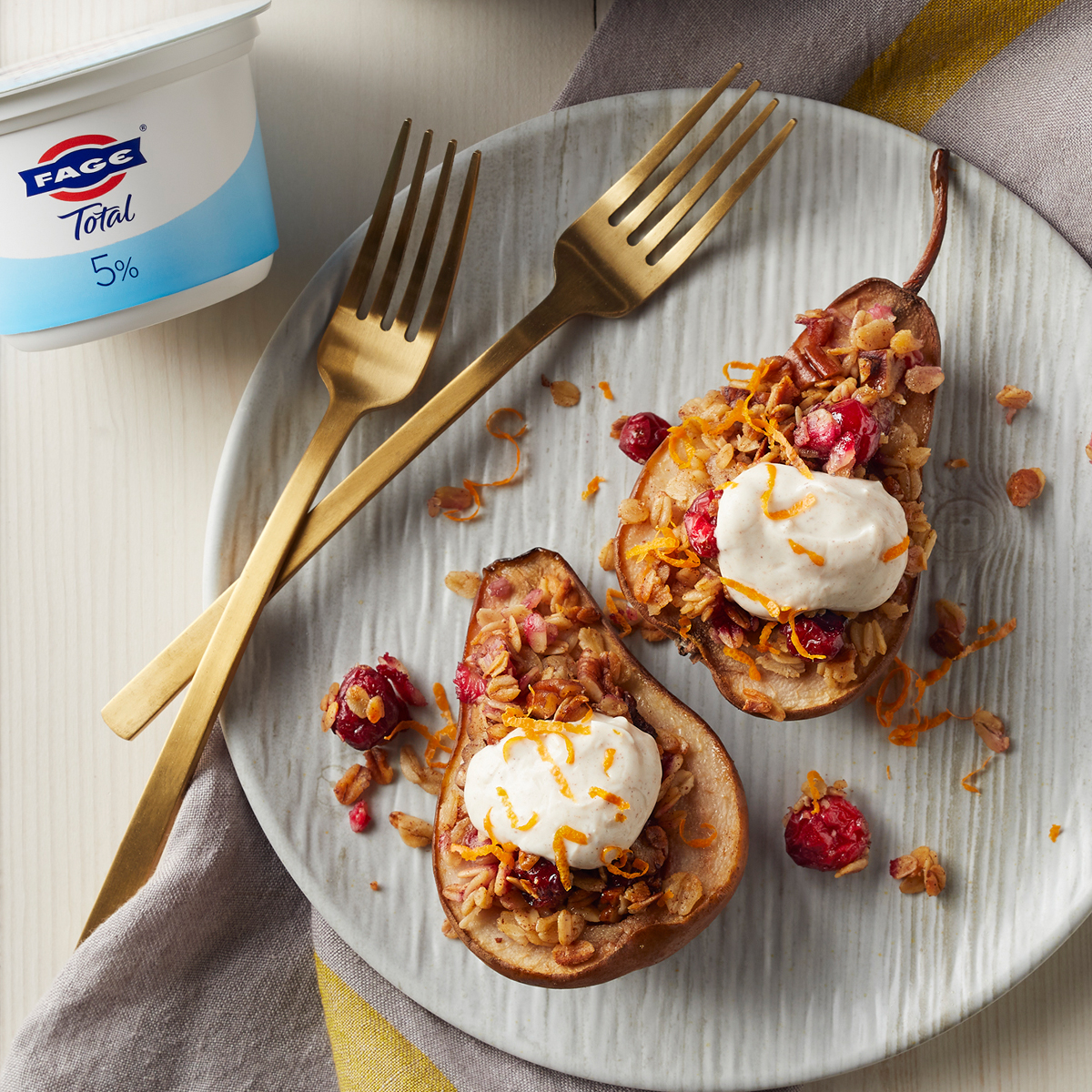 FAGE_UK's tweet photo. You'll fall in love with the seasonal taste of baked pears with our thick and creamy yogurt....😍 Find out more!
https://t.co/U0MX9jnNcn
#FAGETotal #Recipes https://t.co/zdnsuYCUgy