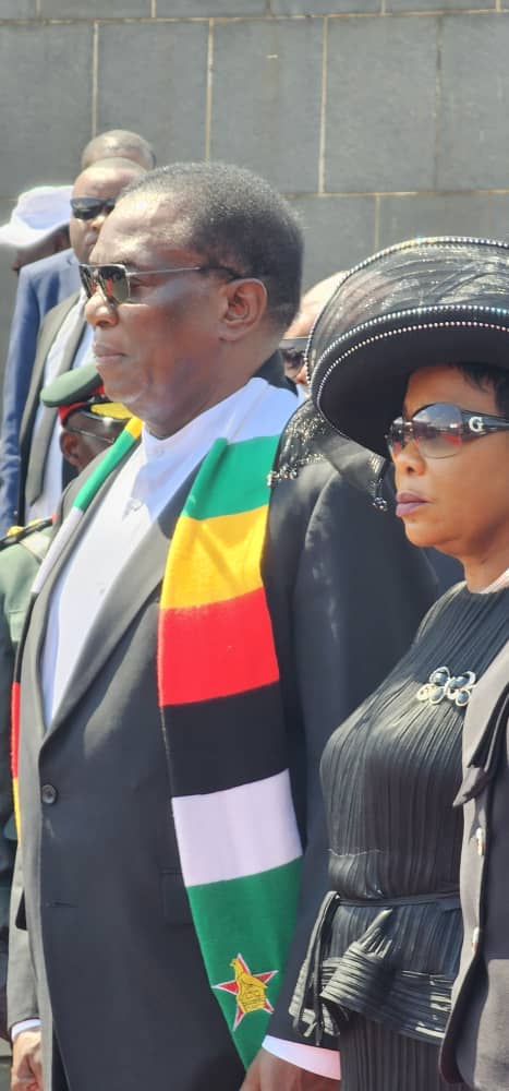 cdechitepo002's tweet photo. H.E President @edmnangagwa has arrived at the national hero's acre for the burial of the late national hero professor Ngwabi Bhebhe.
#Magamba edu ✊🇿🇼
@dhonzamusoro007. @dereckgoto
@ZANUPF_Official. @Varakashi4ED https://t.co/Zy2B7J3997
