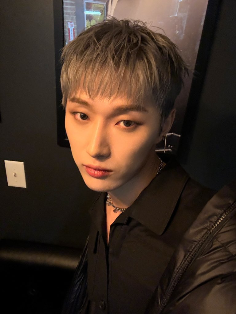 [#OX]

포애기 힘 쟌뜩 받은 New Jersey!!!! 
Thank you💚

#OMEGA_X #오메가엑스
#재한 #JAEHAN
#OMEGA_X_in_JERSEY_CITY
