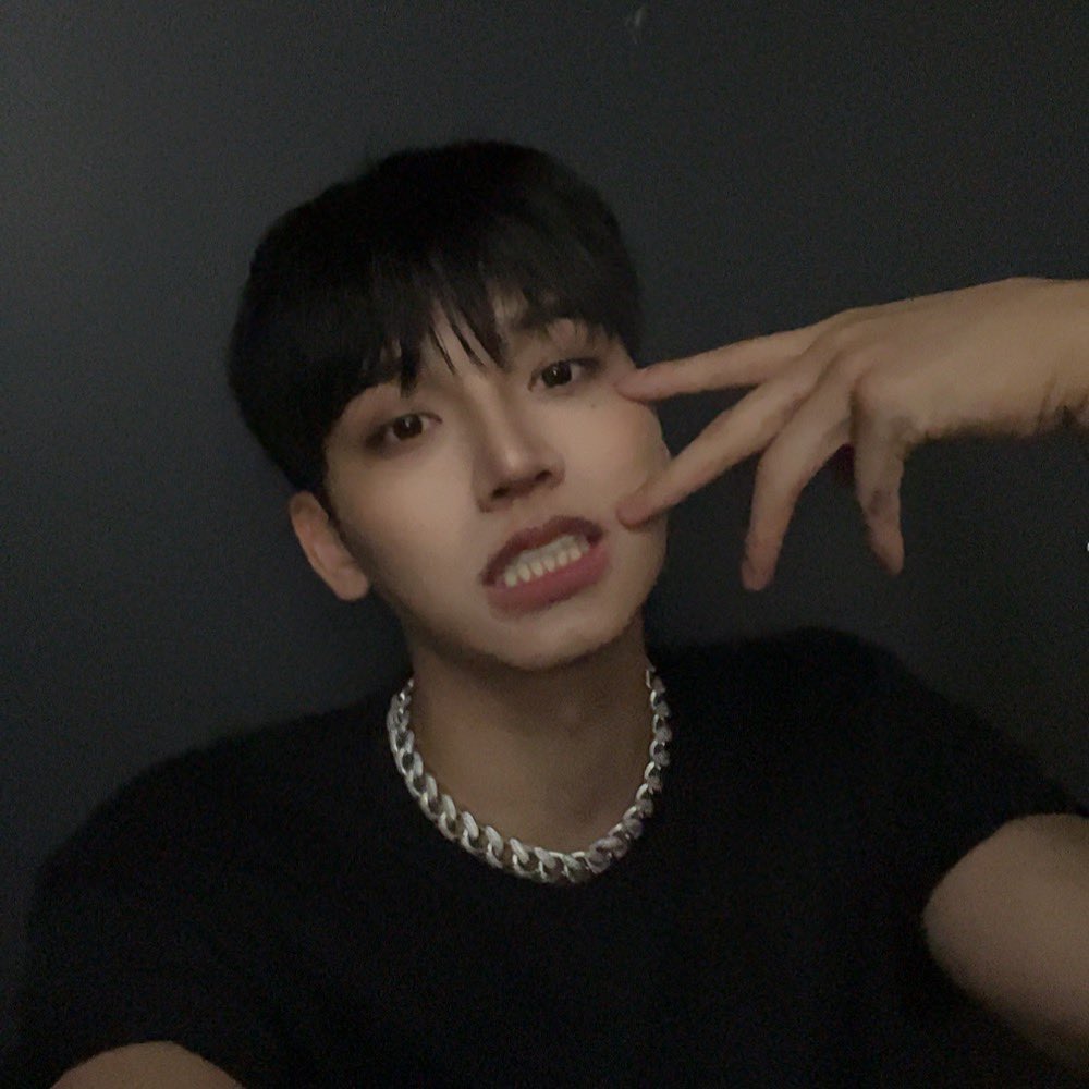 OmegaX_members's tweet photo. [#OX]

New Jersey!! Love You💕

#OMEGA_X #오메가엑스
#혁 #HYUK
#OMEGA_X_in_JERSEY_CITY https://t.co/BzYeWuN7S3