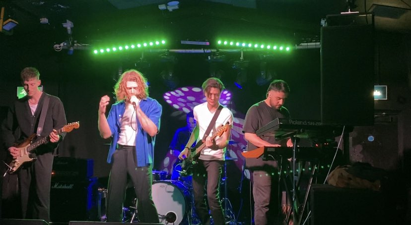 ld37a's tweet photo. Fab time last night @thegraceldn seeing @GOSofficial_  such talented musicians and great songs! https://t.co/Oideu7lGWA