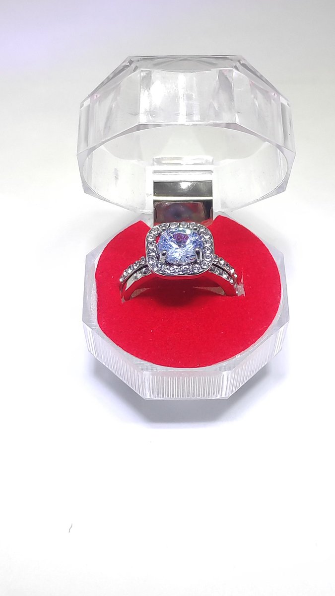 Voguelady_'s tweet photo. 2 piece zirconia rings. Sold out ✅ https://t.co/9THjwM0xmX