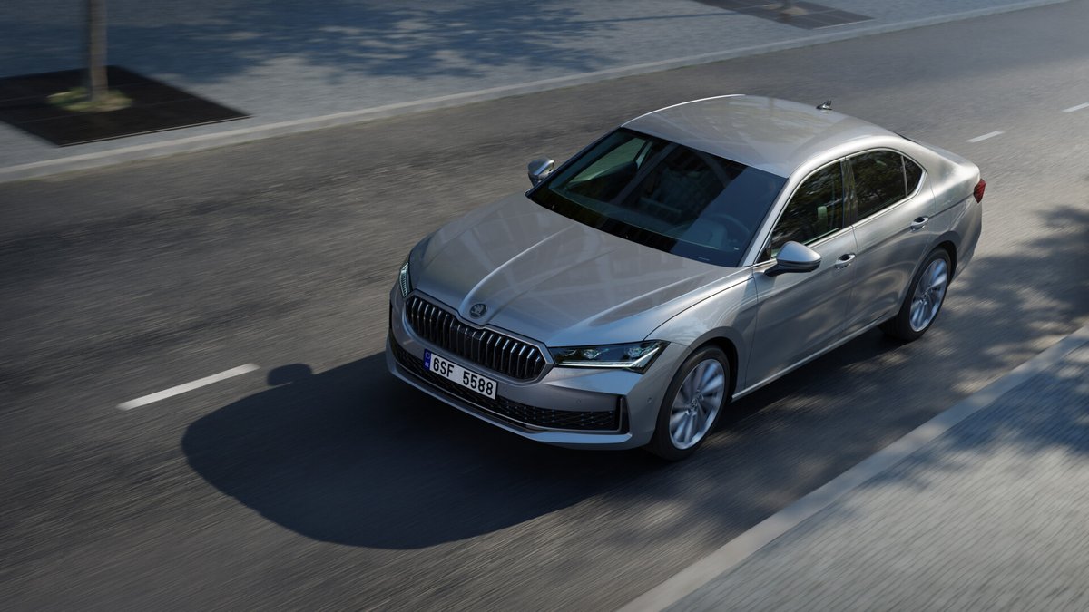 skodaautonews's tweet photo. Škoda is constantly working to improve the safety systems in its vehicles. The latest example is the new Attention and Drowsiness Assist in the new Superb, which replaces the previous Driver Alert. While Driver Alert mainly analysed data from the electromechanical power steering, the Attention and Drowsiness Assist accesses information from various vehicle control systems, including the Lane Assist. If the system detects that the driver is tired, it triggers visual and audible warnings in the Virtual Cockpit. #RoadSafetyWeek #Skoda