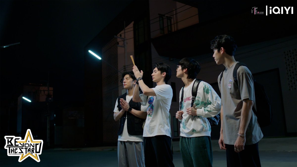 iQIYI_Thailand's tweet photo. เมื่อเรามันสายมู แล้วเพื่อนไม่เข้าใจแต่ก็ไปด้วยนะ
#beyondthestarEP3

📍ทุกวันเสาร์ เวลา 23.45น.
💚ดูออนไลน์เวอร์ชัน UNCUT บนแอป #iQIYI เเละ เว็บ https://t.co/qsOnzr689F ที่เดียวเท่านั้น
https://t.co/TgGb8j4DV1

#เส้นทางรักพิชิตดวงดาว
#mflowentertainment https://t.co/wJXDOZ66zv