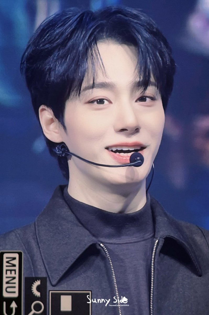 SunnySide980826's tweet photo. 231125

#ONEUS #원어스 #여환웅 #환웅  #ファヌン #HWANWOONG https://t.co/fVi9C8HWjQ