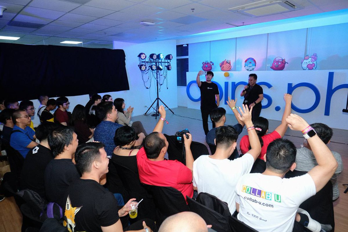 coinsph's tweet photo. This Thursday's #AxieBayanihan was an absolute blast! Overflowing with excitement and #Coinmunity spirit, the energy was off the charts! π
Thanks to @ArcherPerezz @nixeniego & @Jihoz_Axie for collaborating with us to make this event possible!
#W3GS #AxieInfinity #AxiePH https://t.co/zlM5k5S4xu