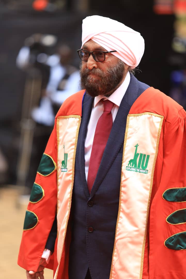 kiuvarsity's tweet photo. Justice Anup Singh Choudry graduates with a PhD in Conflict Resolution and Peace Building. Choudry who was supervised by Dr. Joel Isabirye is a Ugandan Asian who was born in Masaka. He is a retired Judge of the High Court in Uganda.

#KIU28thGrad https://t.co/usTVqraaWt