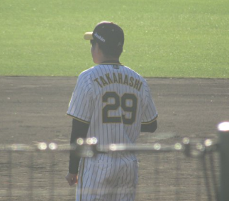 katutora12's tweet photo. ついにマウンドに姿を現した。
高橋遥人！
来年は甲子園を沸かせてください♪ https://t.co/gZGUvs9Iht