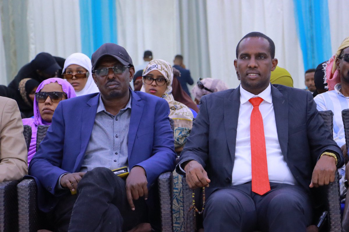"Mayor Hassan Mohamed Jama of Galkacyo Puntland highlighted, 'Our initial success as two city mayors was in our mutual understanding. We established a collaborative plan to work together.'"

<a href="/GLKPW/">Galkayo Peace Week</a>