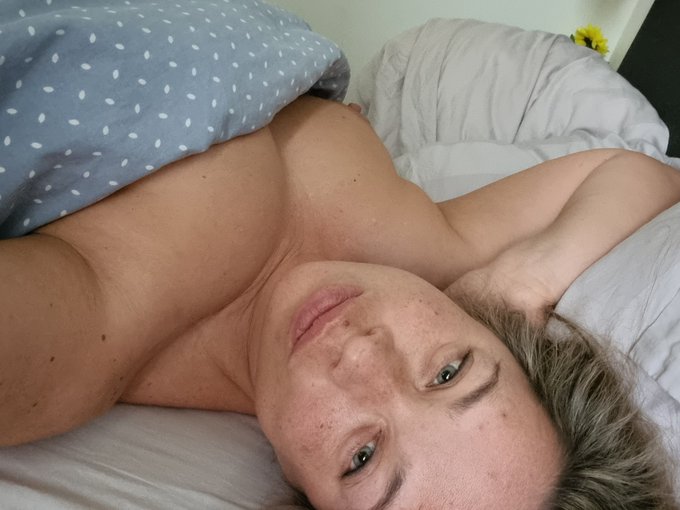 Good morning https://t.co/w3CTe1gTiA<a href="/tag/teaser"class="tags"><span>#teaser</span></a><a href="/tag/solo"class="tags"><span>#solo</span></a>