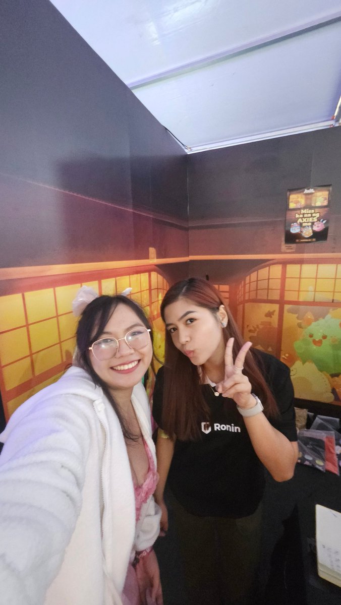 Helped managing the axie booth today! Thank you for adopting me guyes 🥺 love youuu all

<a href="/hezelya/">Hezelya</a> always looking freshh