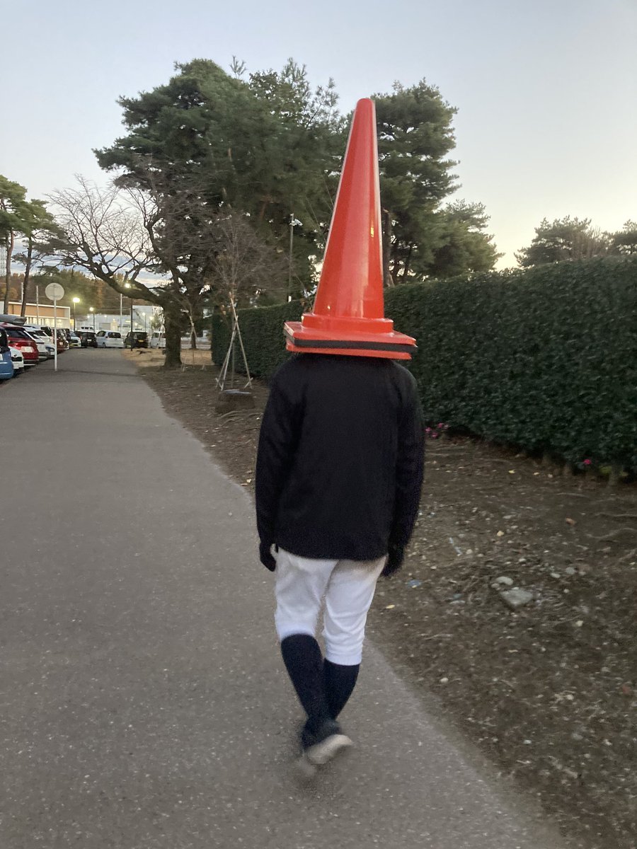 jichi_softball's tweet photo. 文教大学男子ソフトボール部 様
練習試合ありがとうございました✨✨ https://t.co/q422vtW6A8