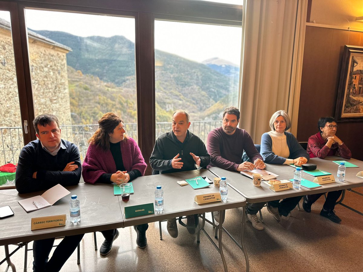 📸 Avui Queralbs acull una nova jornada d’estratègia municipal, aplegant diferents càrrecs electes de la comarca.

👥 Han participat a la jornada el secretari general <a href="/jorditurull/">Jordi Turull i Negre</a>, el responsable de política municipal <a href="/davidsaldoni/">David Saldoni🎗</a>, el senador <a href="/joanbague/">Joan Bagué i Roura</a>, la diputada