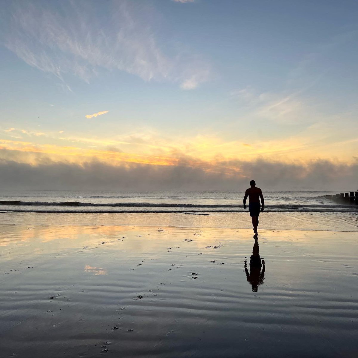 placesense's tweet image. Lovely sunrise out at Dawlish Warren today