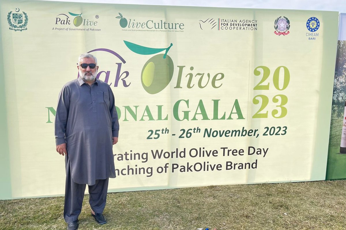 Attended the 𝐏𝐚𝐤𝐢𝐬𝐭𝐚𝐧 𝐎𝐥𝐢𝐯𝐞 𝐍𝐚𝐭𝐢𝐨𝐧𝐚𝐥 𝐆𝐚𝐥𝐚 𝟐𝟎𝟐𝟑, where we highlighted the transformative potential of olives. We emphasized that olives can be a game-changer. Additionally, we underscored the need to focus on Azad Jammu and Kashmir, as well