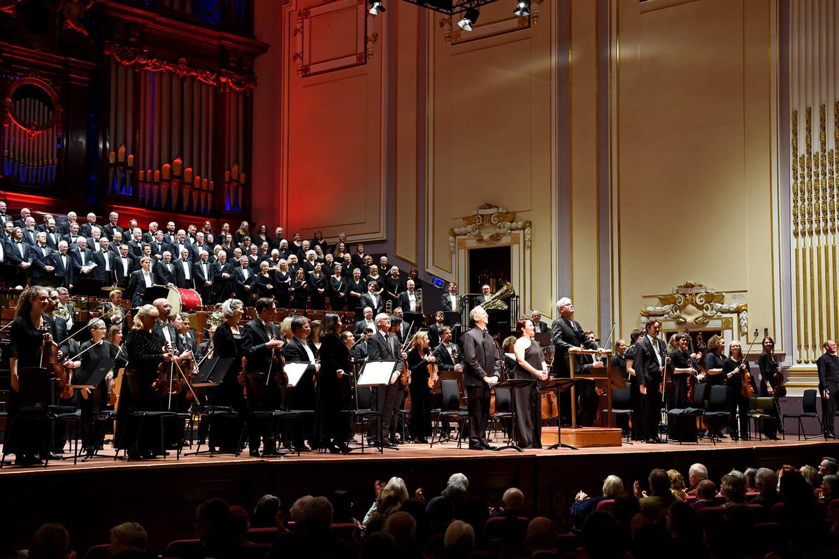 RSNO's tweet photo. Last night in Edinburgh we performed the Scottish premiere of @jamesmacm’s Christmas Oratorio with @RSNOChorus @rhianlois @RGCWbaritone &amp; @DrPaulOBE! Missed it? Join us tonight in Glasgow: https://t.co/ep5h52OzHA https://t.co/hsYYQjebIJ