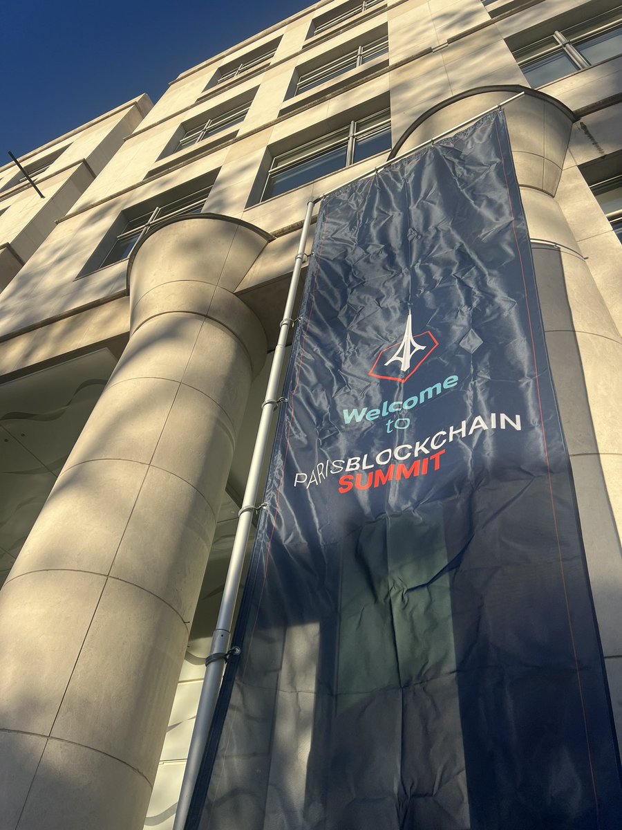 blockcirclefr's tweet photo. Here we are !
#ParisBlockchainSummit https://t.co/e0iUWqg79J
