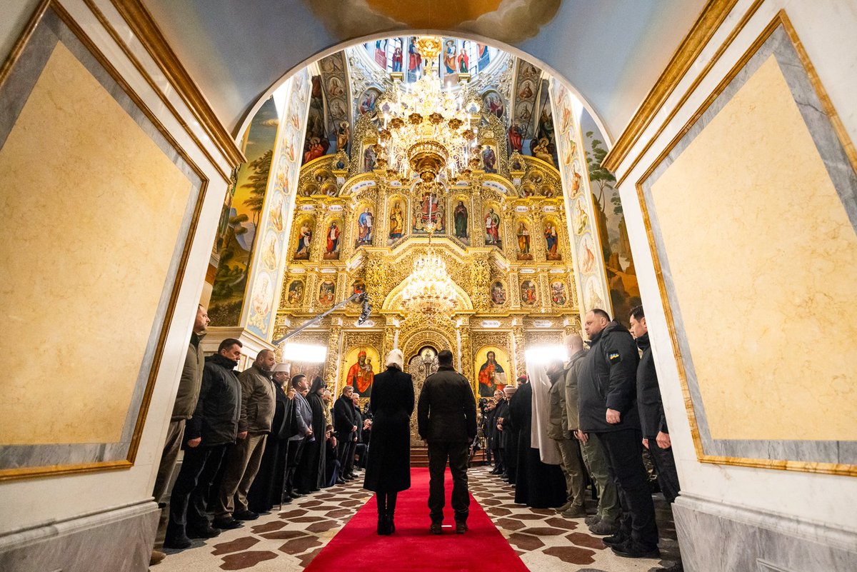 Volodymyr Zelenskyy / Володимир Зеленський tweet media