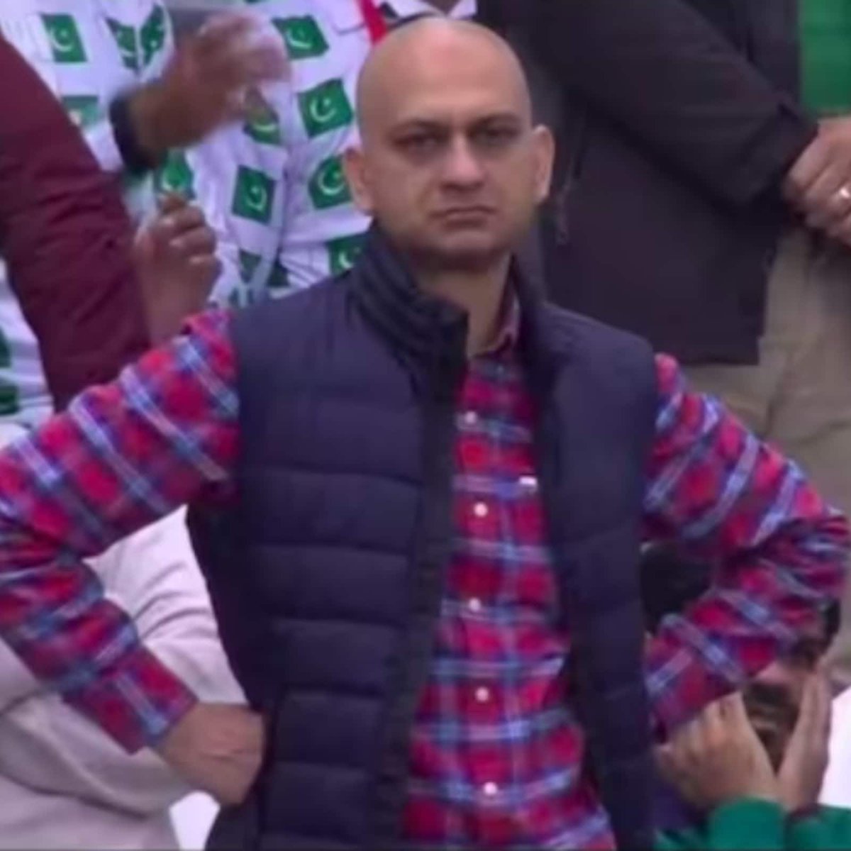 Charlie's mum when Grandpa Joe leaps out of bed for that Golden Ticket.
#film #willywonka #Memes