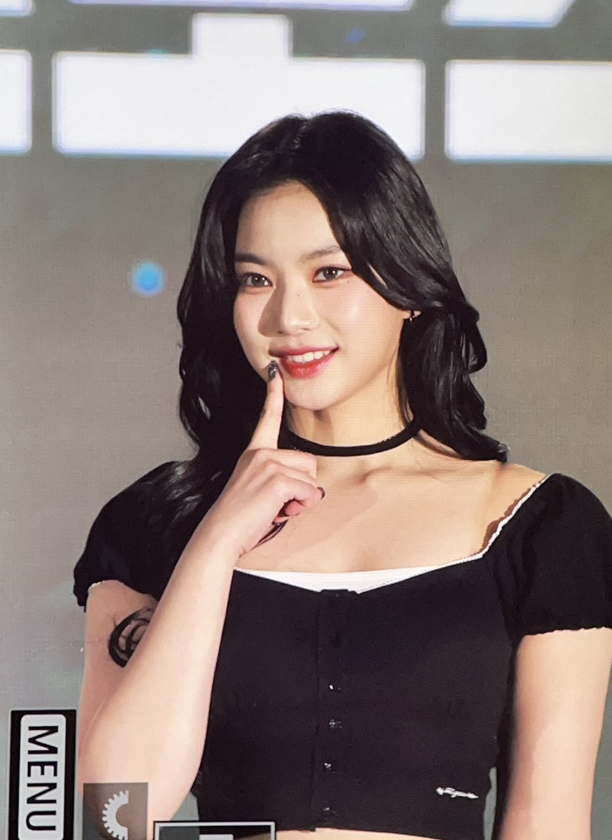 STAYC_PIC1112's tweet photo. 231125 #스테이씨 #아이사 https://t.co/E73bqVeG3w