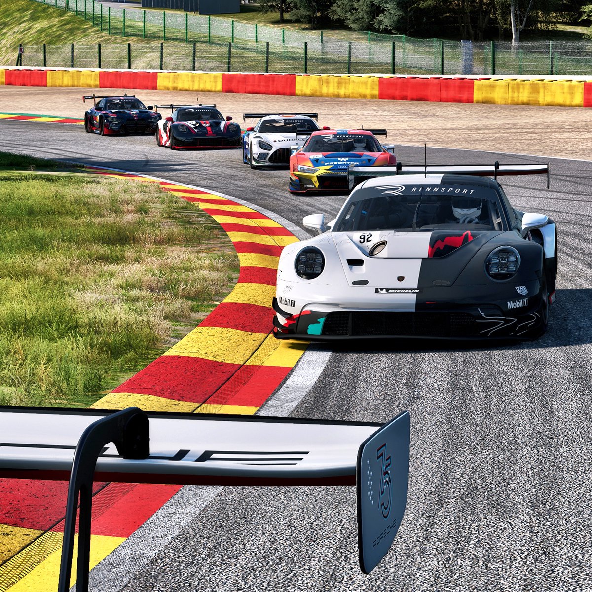 PorscheRaces's tweet photo. #ESLR1Major - New day, new luck: The #Porsche #CoandaEsports drivers @JKRogers_92 and @Dayne_Warren fight for the #ESLR1 #DreamHack crown with the virtual #911GT3R in Jönköping from 12:20 CET.
The live stream has already started ⬇️
https://t.co/BV0QaGTZ1J
#RecodeTheRace #Esports https://t.co/HEQ6YNIUnr