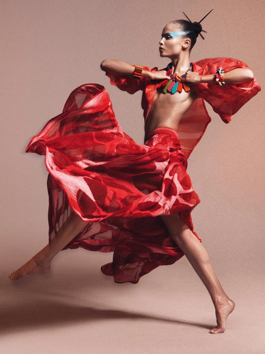 worlds_moda's tweet image. #november23WM (1/1)

#VOGUEPARIS,
February 2015.
By #DavidSims

#NatashaPoly