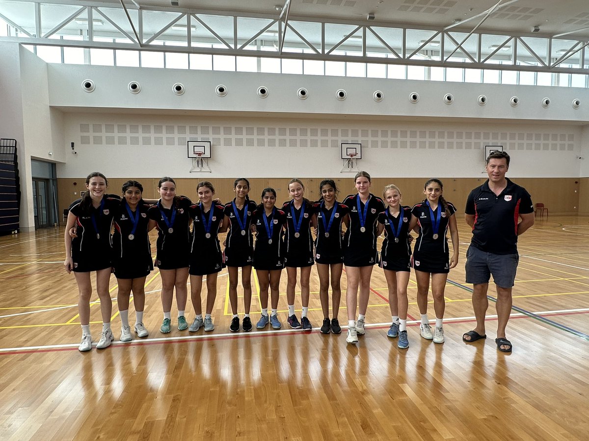 DCol_Sport's tweet photo. U12A DC7’s Cup Winners 🏆
U14A DC7’s Runners Up 🥈
Talia was awarded Player of the Tournament! 

Well done to all the teams competing today! 👏🏻💙❤️ 

#TeamDC #DCsport #DCNetball #DCProud https://t.co/kRr60Qxivw