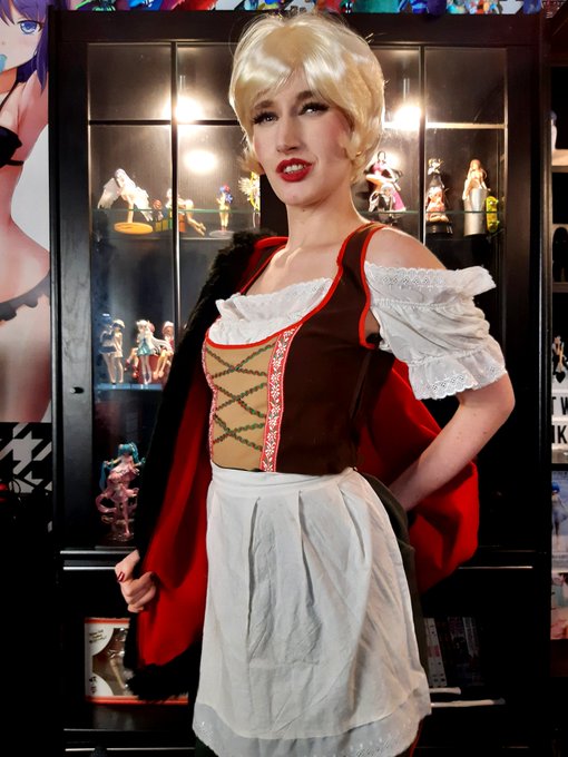 ErwachsenenspielzeugTV - E10 - Red Riding Hood Cosplay Girl https://t.co/FsJuJObJUH via @YouTube https://t<a href="/tag/tellonym"class="tags"><span>#tellonym</span></a>