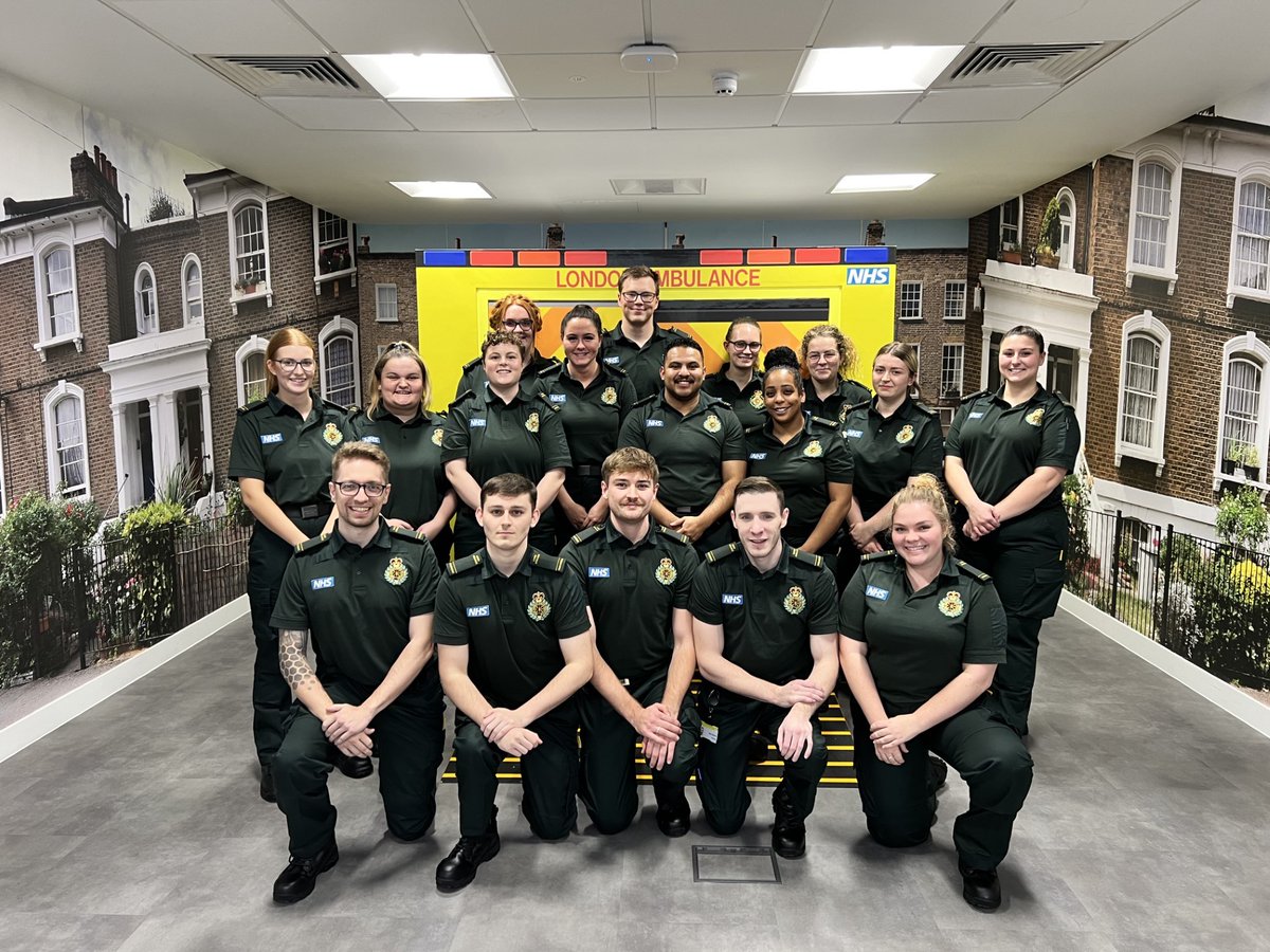 Coming to an ambulance station near you! 👋 Join us in congratulating this cohort of Newly Qualified Paramedics who graduated their degrees this week and completed #TeamLAS inductions 💚 They'll now be caring for Londoners and gaining experience working with senior paramedics.