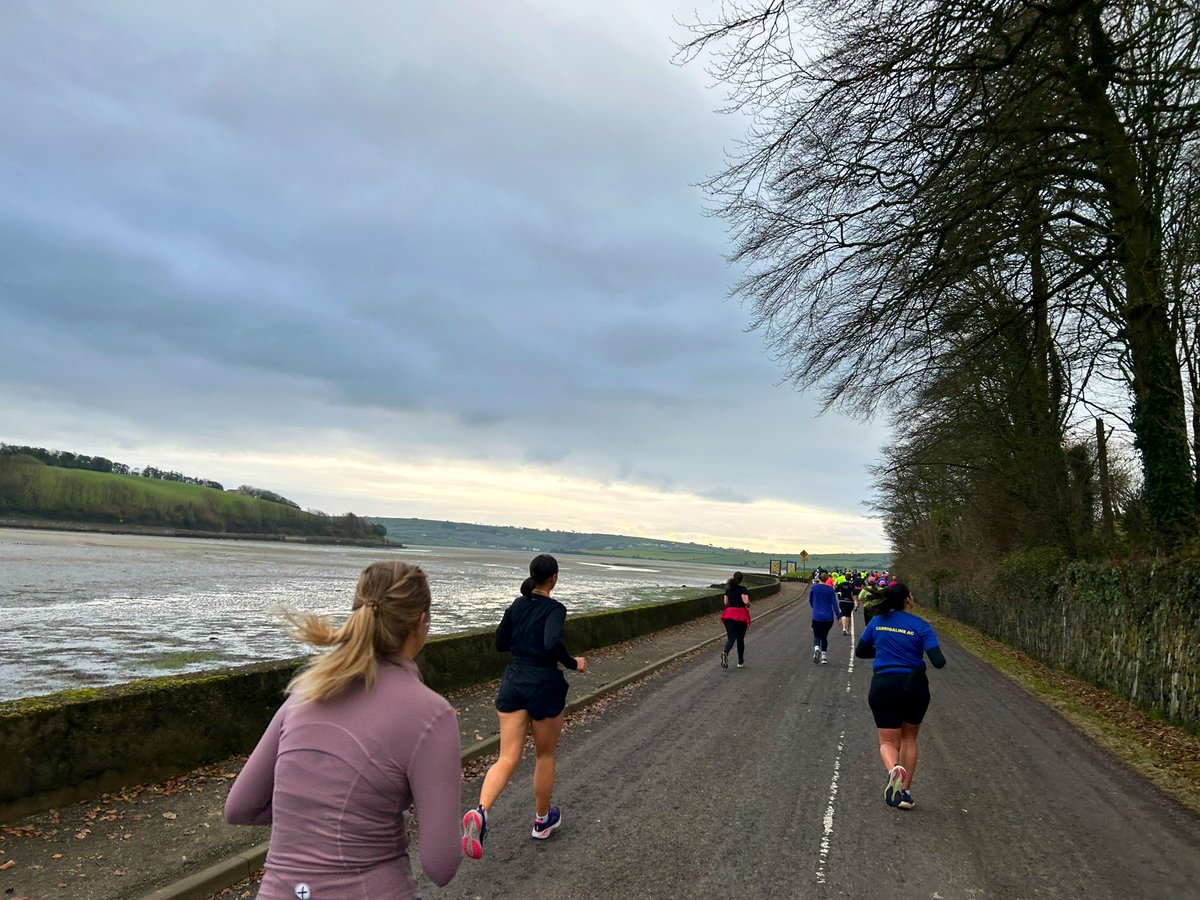 Eavanmac's tweet photo. Thanks #Clonakilty10k for a fab run & thanks @SarahRNeely for coming over to ๐ฎ๐ช to run with me ๐โโ๏ธ๐โโ๏ธ #PsyRuns https://t.co/9NwpkjAB4o