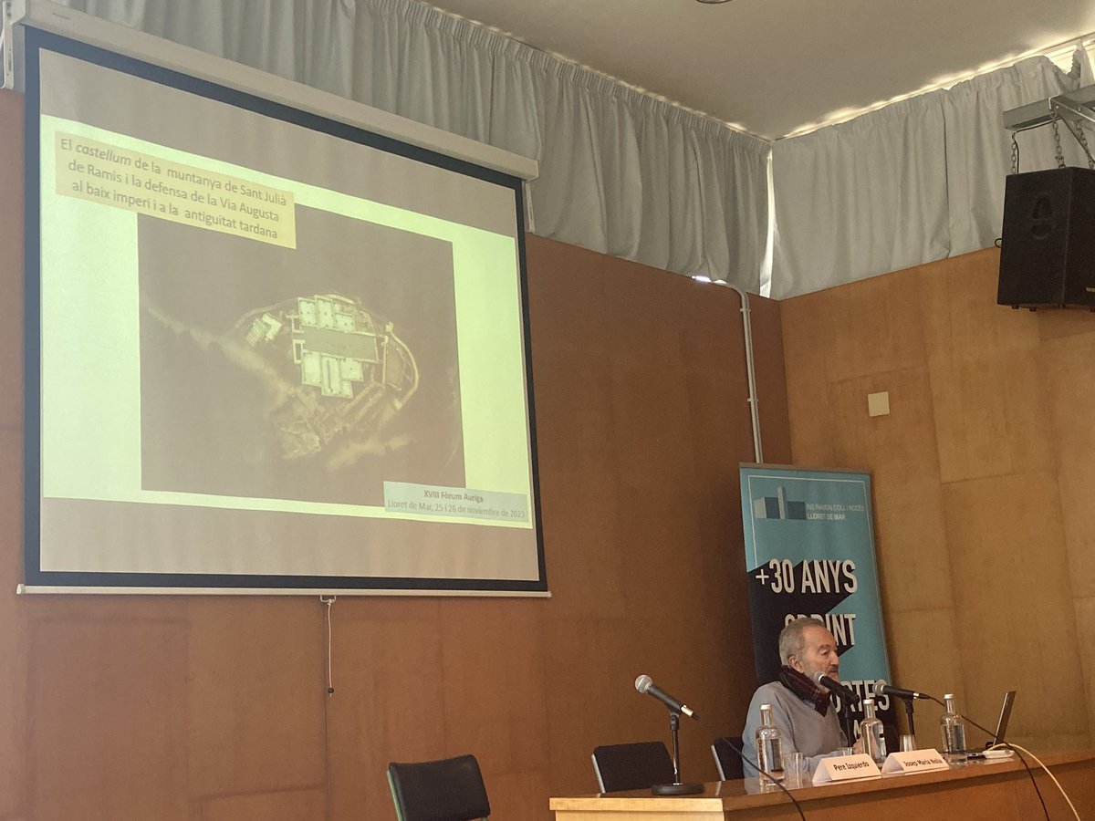 XSuch's tweet image. #XVIIIFòrumAuriga comunicació sobre el castellum i oppidum #Kerunta de #StJuliàdeRamis i la defensa de la #ViaAugusta amb Josep M Nolla de la @UdGRecerca @RevistaAuriga