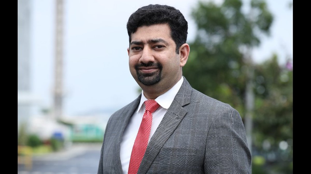 MfrgTodayIndia's tweet image. Elevator safety reinvented with tech advancements, insights from Manish Mehan, CEO &amp;amp; MD, TK Elevators India Private Limited. Learn more: shorturl.at/lJNR5

#ElevatorSafety #ElevatorSecurity #ElevatorTechnology #EnergyEfficiency #ManishMehan #TKElevatorsIndiaPrivateLimited