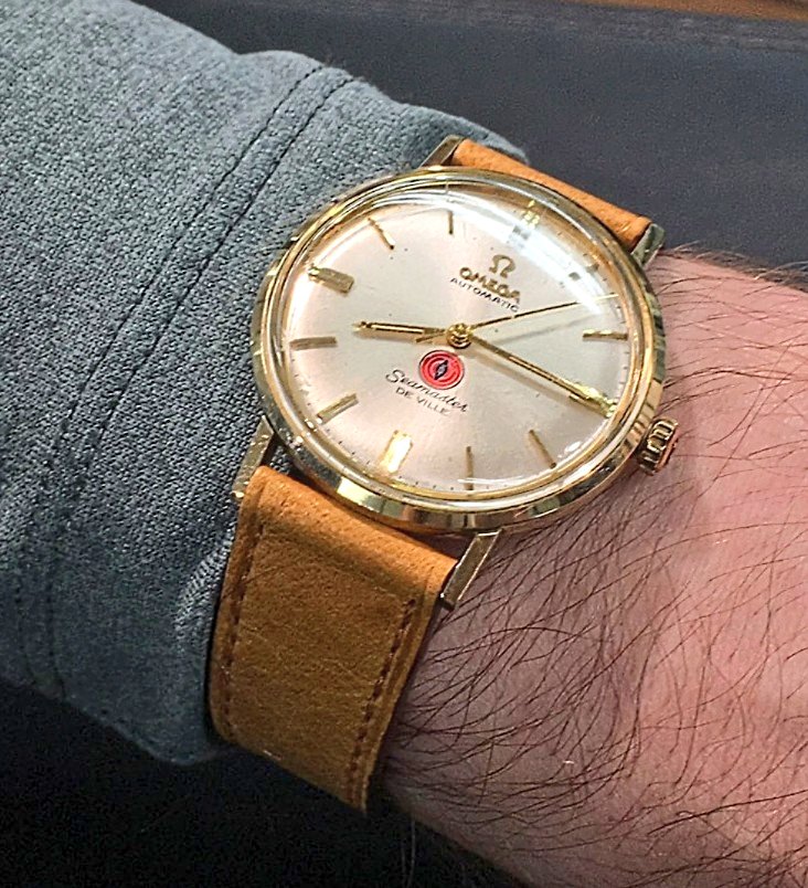 ksfshibuya's tweet photo. どーも、サワキチです。

#OMEGA  #SEAMASTERDEVILLE
に #LIC #CAVALLO
をお選びいただきました!

この特別なモデルにこのベルト
ベストマッチです!

今ならこのお得なキャンペーンを
ダブルで使えます！

明日までです!

#ハンズ渋谷店 #ベルト交換
#BlackFriday #ヴィンテージ
#ハンズクラブアプリ https://t.co/vgcH0r8wEA