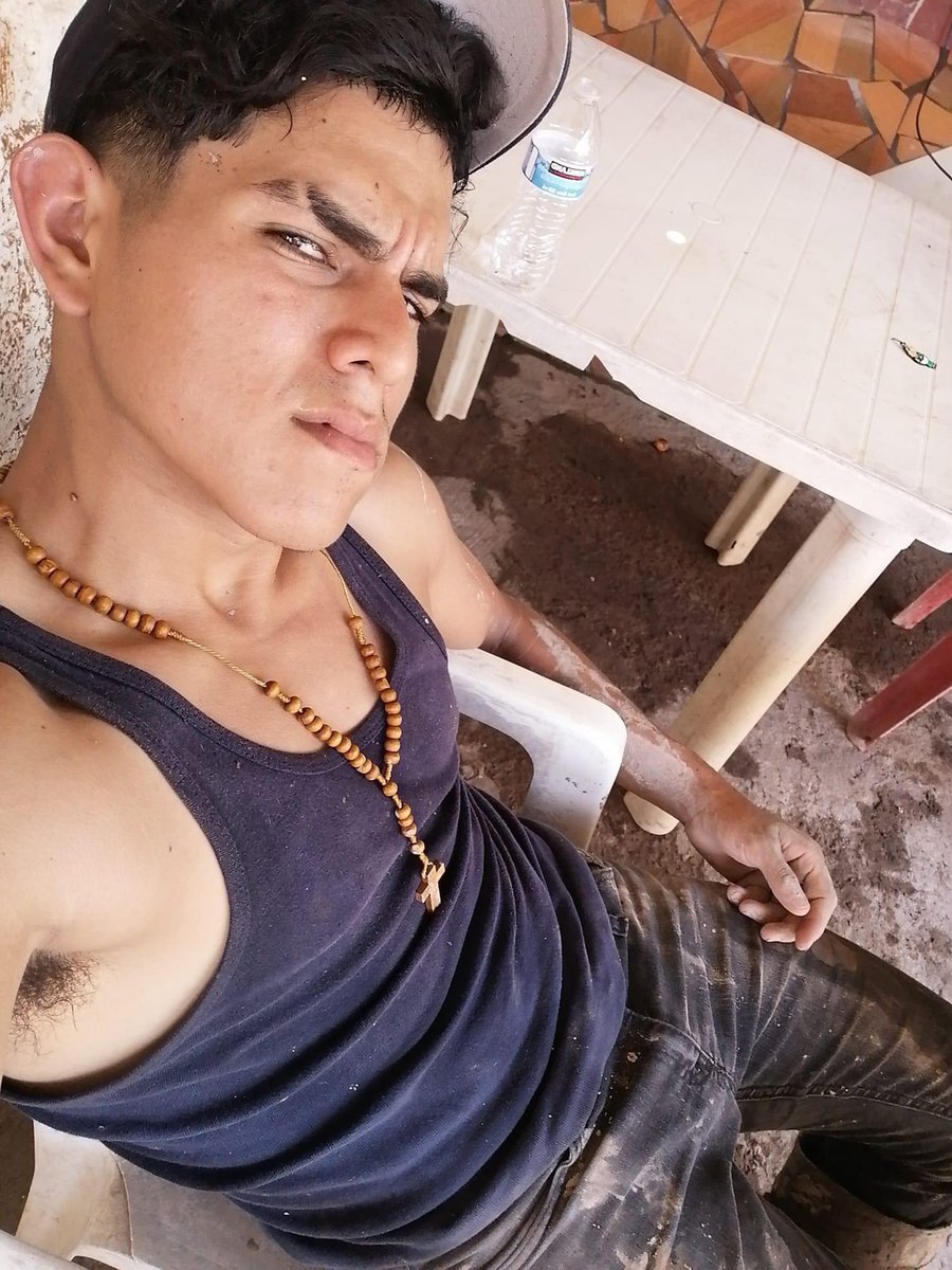 EdgarCutenJR's tweet photo. 🤭🤭🤭quuuien tiene? https://t.co/2n0S74MPfj