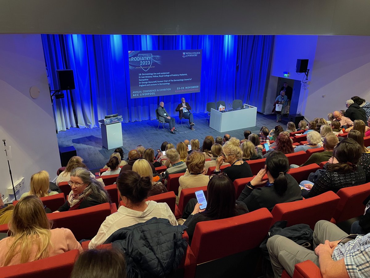 Packed session for @DrIvanBristow and @GMoncrieff1 at #Podiatry23 sharing their considerable combined wisdom on dermatology. Audience questions coming in thick and fast!