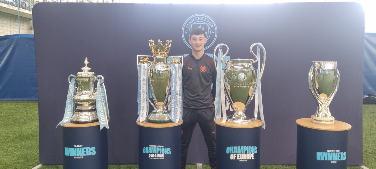 In what has been a week of thank yous, I would like to thank all those at <a href="/ManCity/">Manchester City</a> for their kind hospitality and insightfulness during my internship, especially to <a href="/SJBPhysio_sport/">Sam Blanchard</a> who overseen my learning and made the experience one to remember.