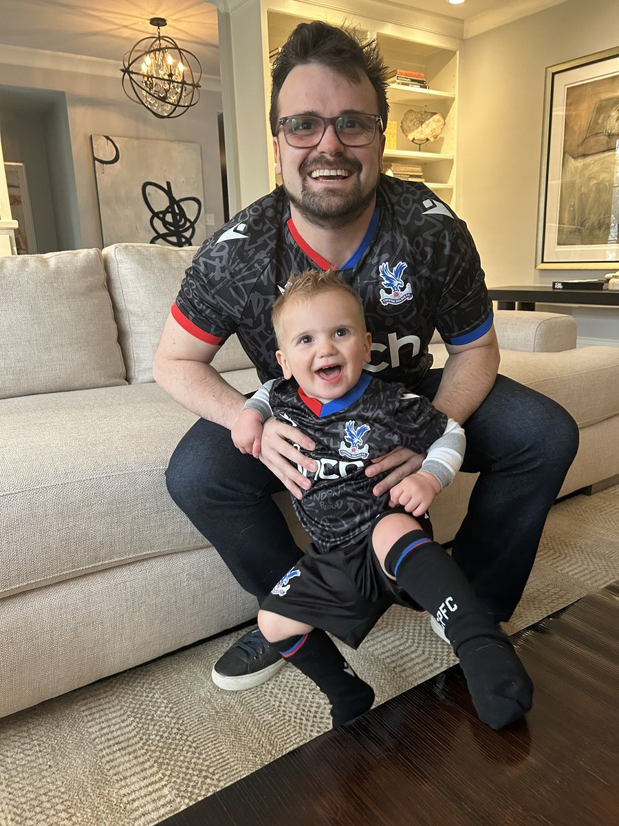 PerlNotPearl's tweet photo. @NBCSportsSoccer Eaaaaaglllleesssss! 🦅🦅#myplmorning https://t.co/UFQNQWvXWq