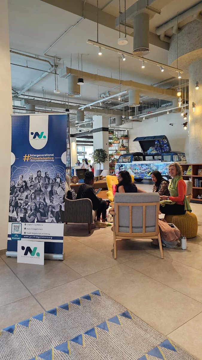 youthnegotiator's tweet photo. YOUNG NEGOTIATORS IN #DUBAI 🇦🇪

In a time window of 24h, we are welcoming young negotiators from all the regions of the world. It is so exciting to see you all arriving for the in-person training right before @COP28_UAE.

Let’s build #IntergenerationalClimateJustice 

🌍🌎🌏 https://t.co/KtKqRniPdC