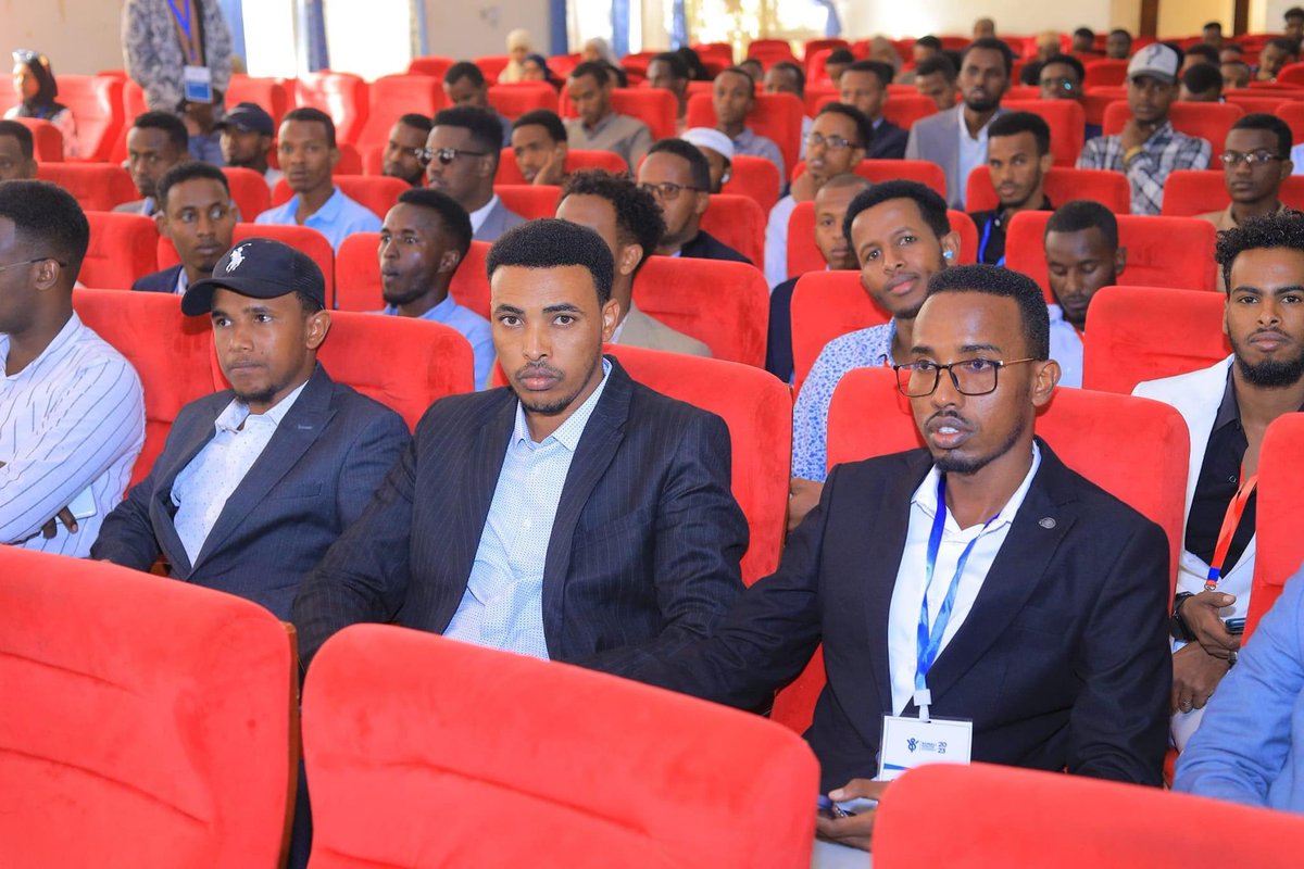 AhmedMu43's tweet photo. Waxaan ka qayb galay shirwaynaha dhalinyarada soomaaliyeed oo markii 2aad lagu qabtay caasimada deegaanka soomalida ee magaalada jigjiga.(Somali youth summit 2023.)

Waxay ahayd meel dad qiimo iyo milgo wayn huwan kulmisay. https://t.co/9KB14PwVSh