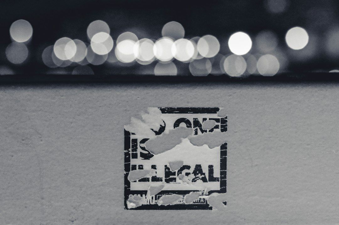 #SpotlightOnTheNetherlands #OpenAccess 🇳🇱🔓  

#Immigrants should renounce their origin #citizenship, but expats can have dual citizenship? @maartenpvink and colleagues explore “Double standards” in the Netherlands. <a href="/MiLifeStatus/">MiLifeStatus</a> 

Read this paper here: doi.org/10.1080/014198…