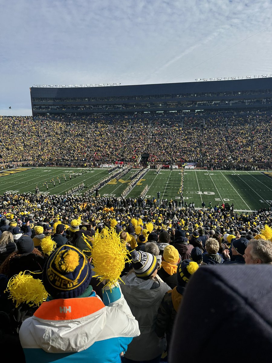 04GMAN04's tweet photo. @NICKMERCS Let’s Fucking Go #GOBLUE https://t.co/etWP87FnF0