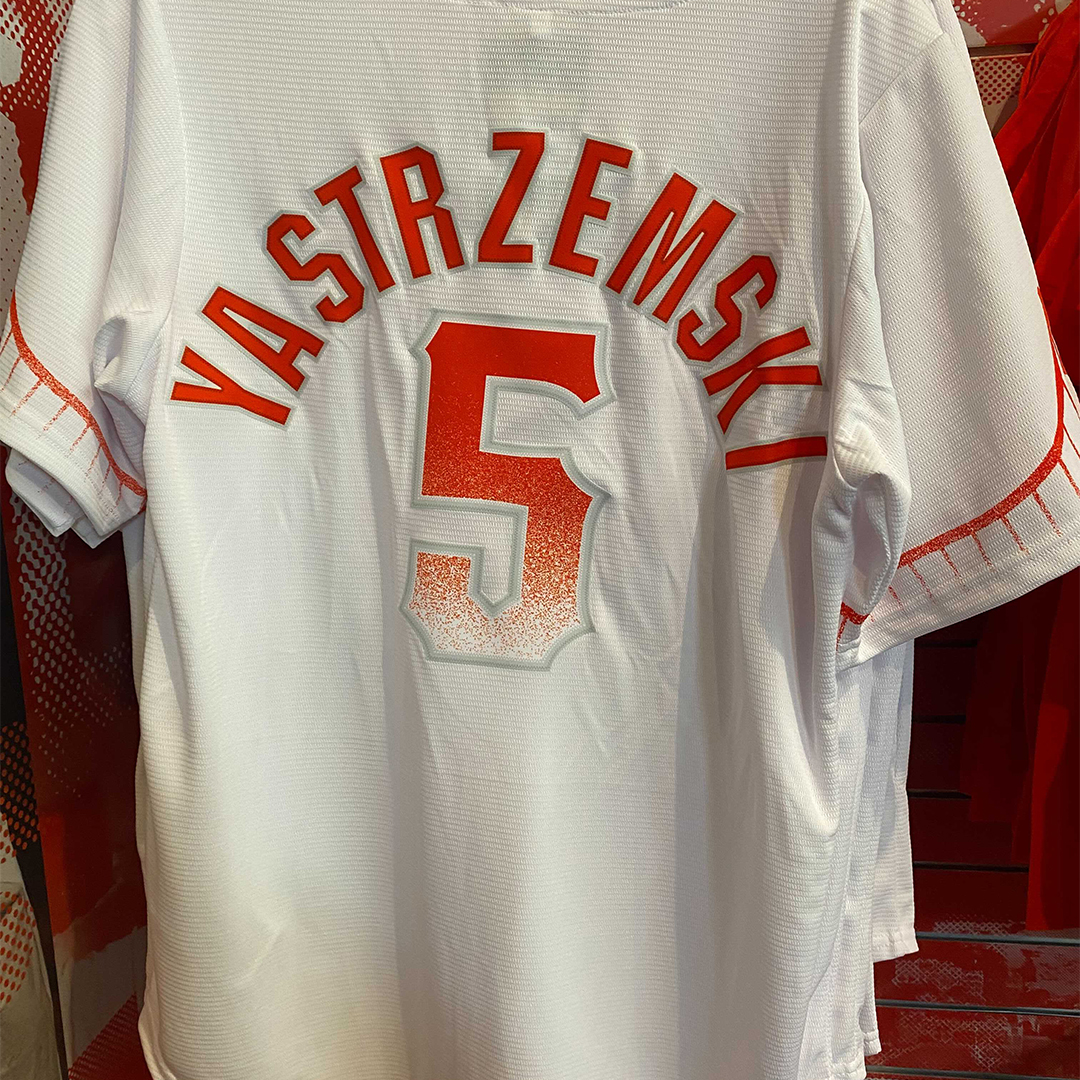 Giants Dugout Store tweet media