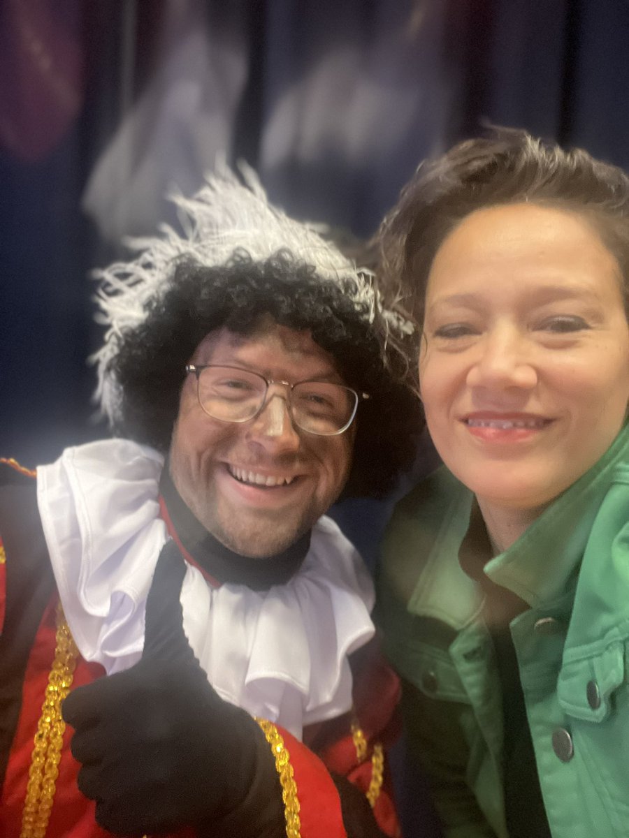 Sinterklaasintocht Kolham 2023!! 🙌🏼🎁 als vanouds weer één groot feest! 74 kinderen en allemaal blije gezichten, waar een klein dorp groot in kan zijn!!🙌🏼🥳❤️‍🔥 

#trots #roetveegpieten #sinterklaasintocht2023 #sinterklaasfeest #kolham #roetveegpiet #leukstefeestjevanhetjaar🥳